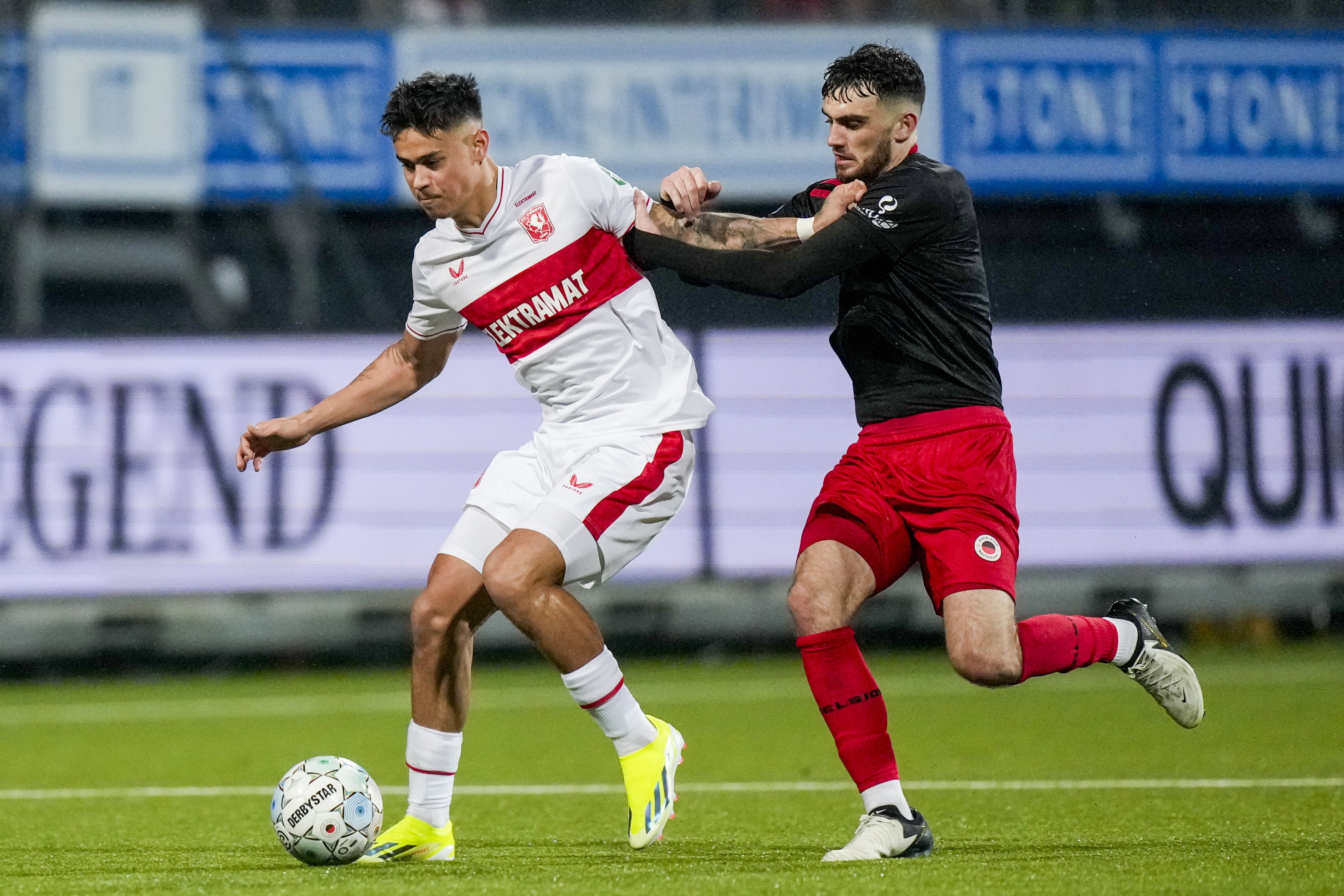 Mees Hilgers tegen Excelsior