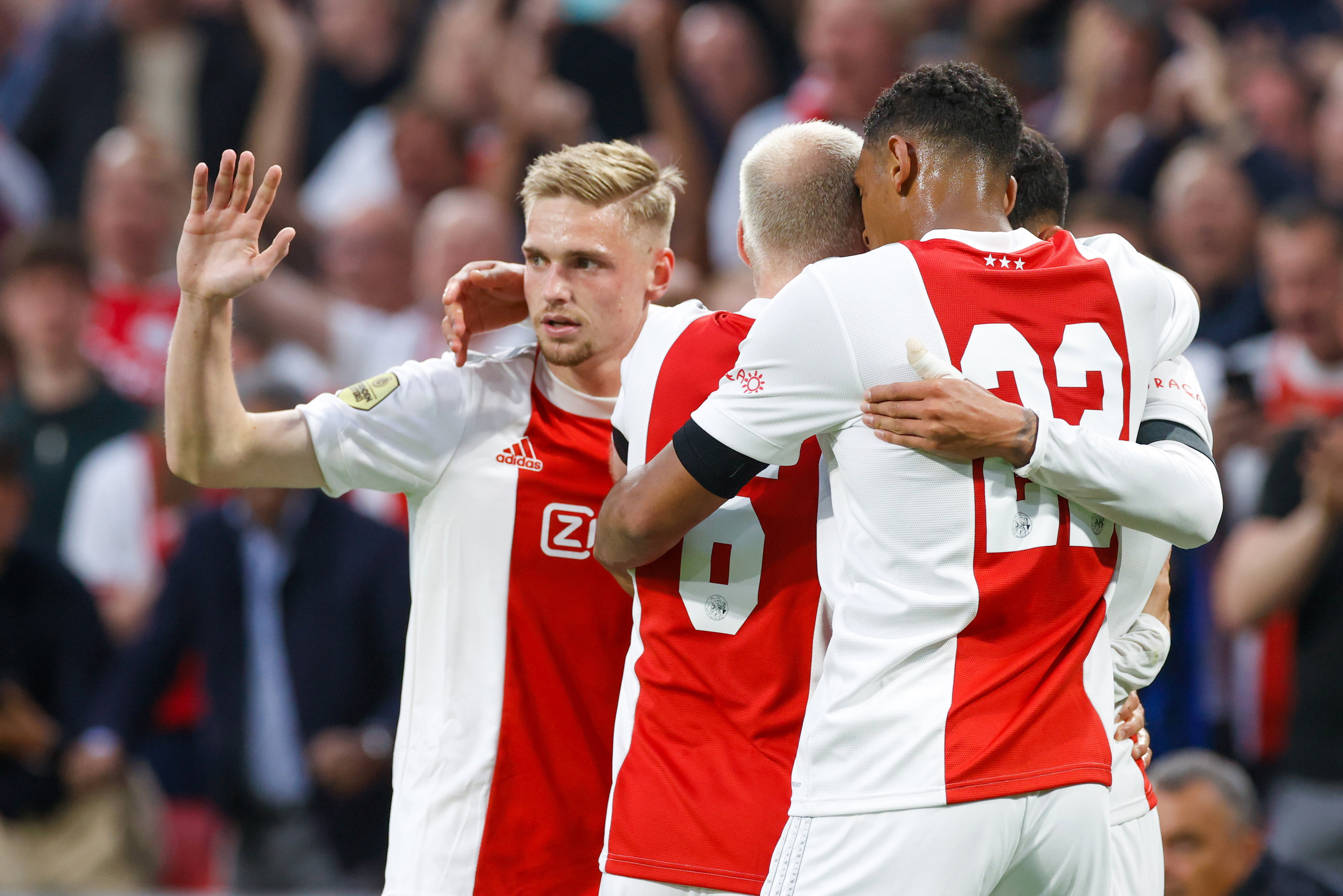Kenneth Taylor, Davy Klaassen en Sebastien Haller