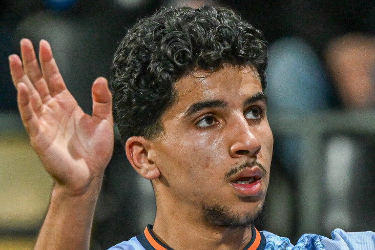 Salah-Eddine Oulad 'm Hand