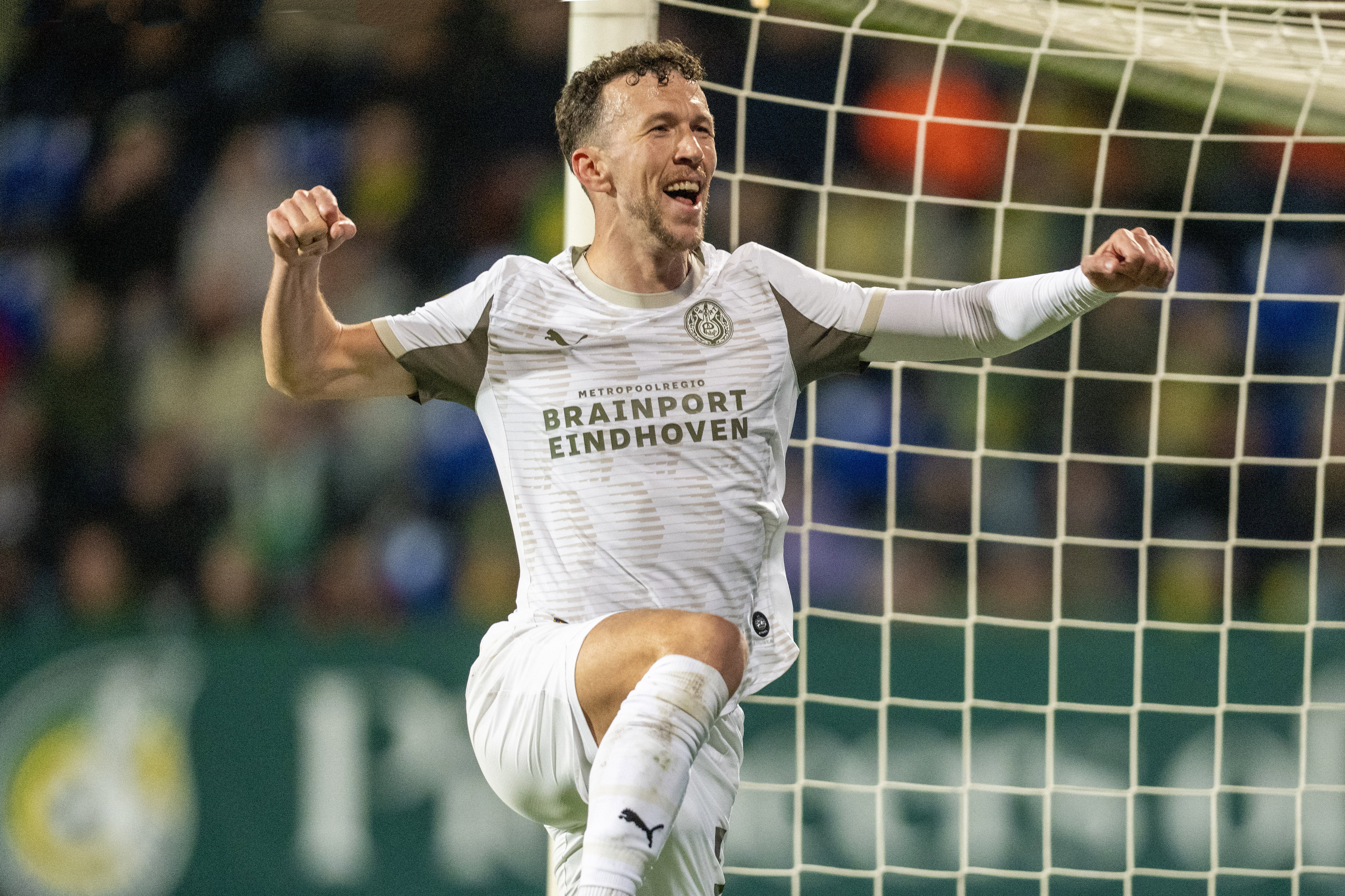 Ivan Perisic viert zijn treffer tegen Fortuna