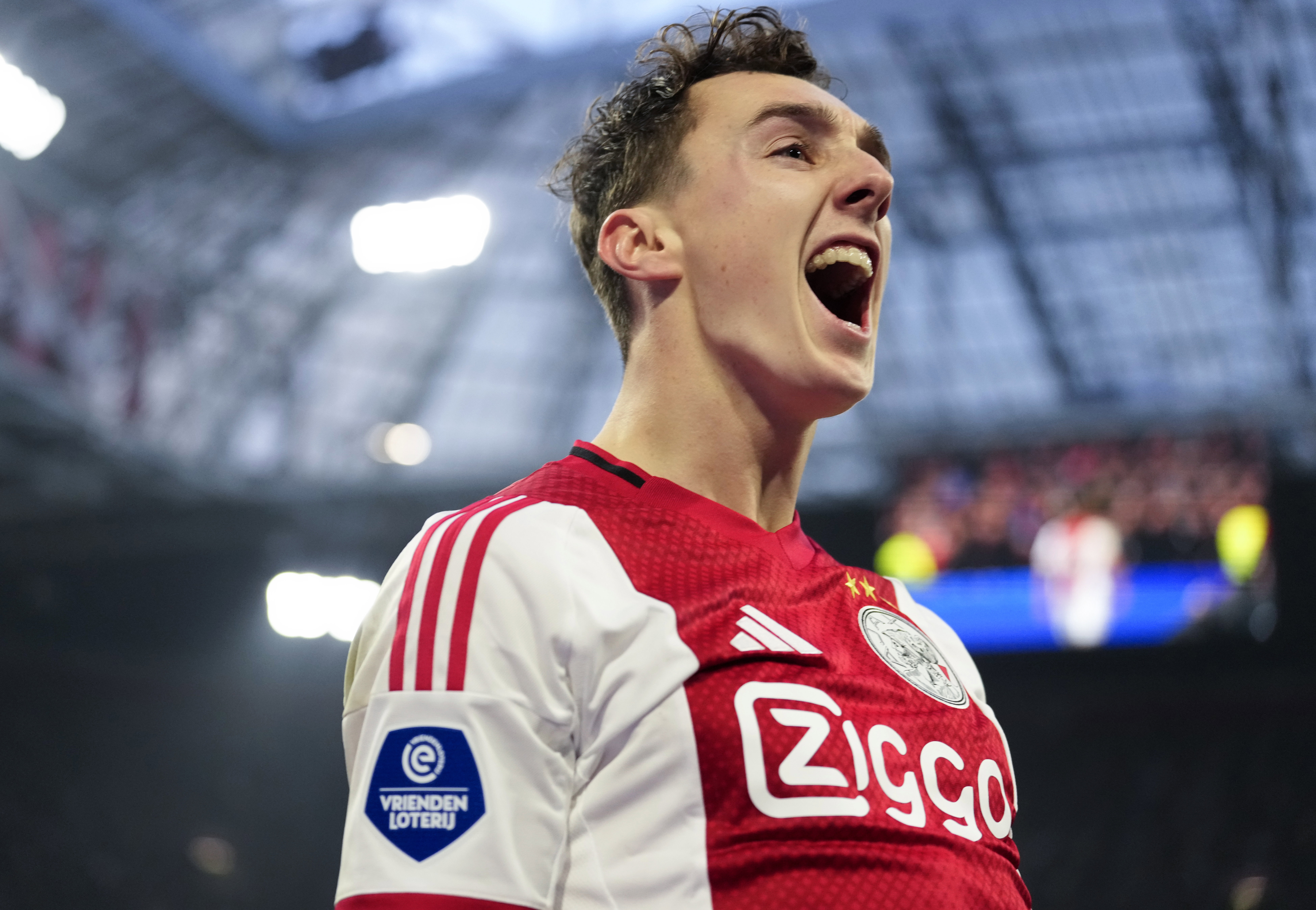 Youri Baas viert zijn doelpunt