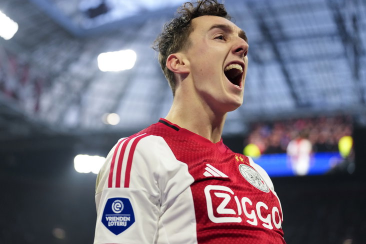 Youri Baas viert zijn doelpunt