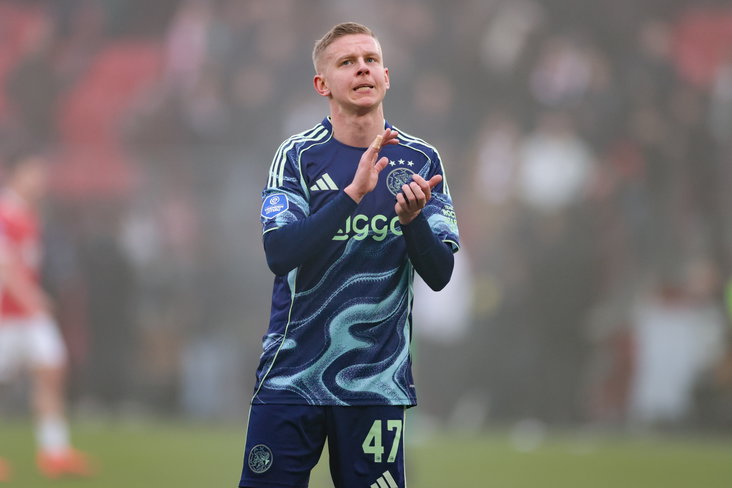 Oleksandr Zinchenko klapt