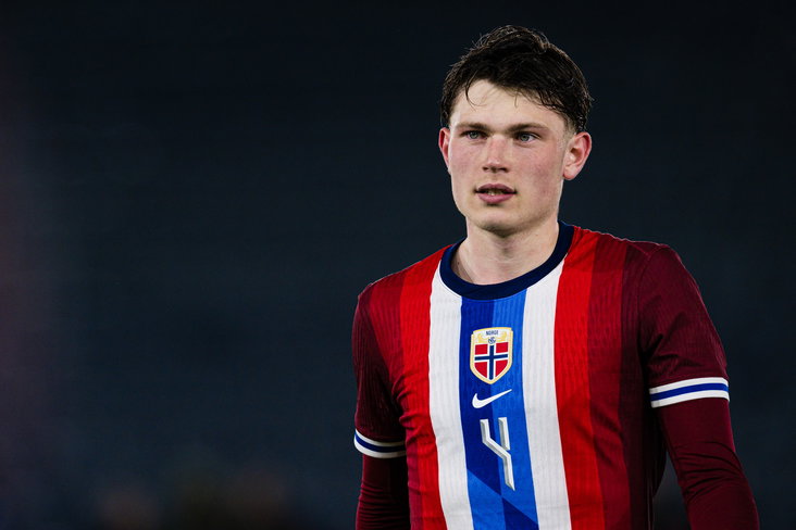 Nikolai Hopland tegen Jong Oranje