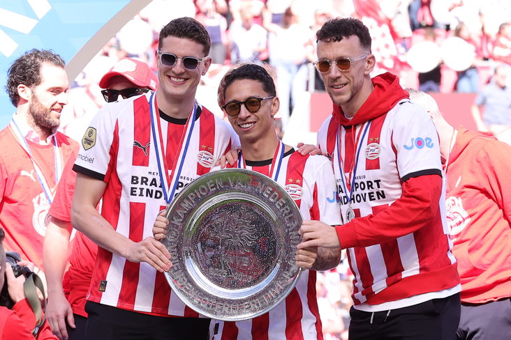 Guus Til, Mauro Junior en Ivan Perisic
