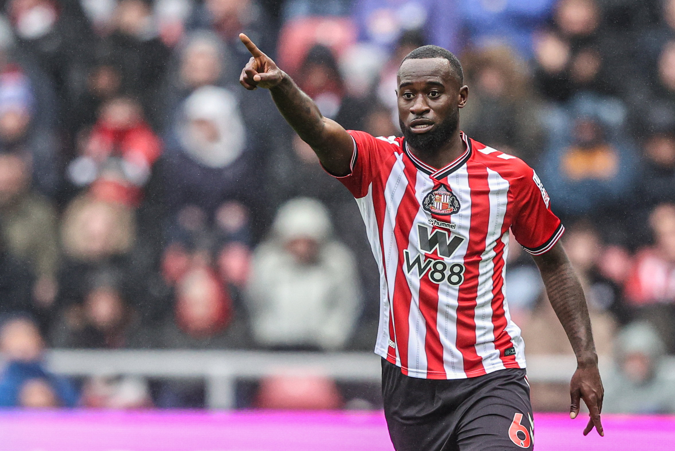 Lutsharel Geertruida namens Sunderland