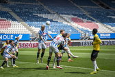 Luuk Brouwers kopt tegen NAC Breda