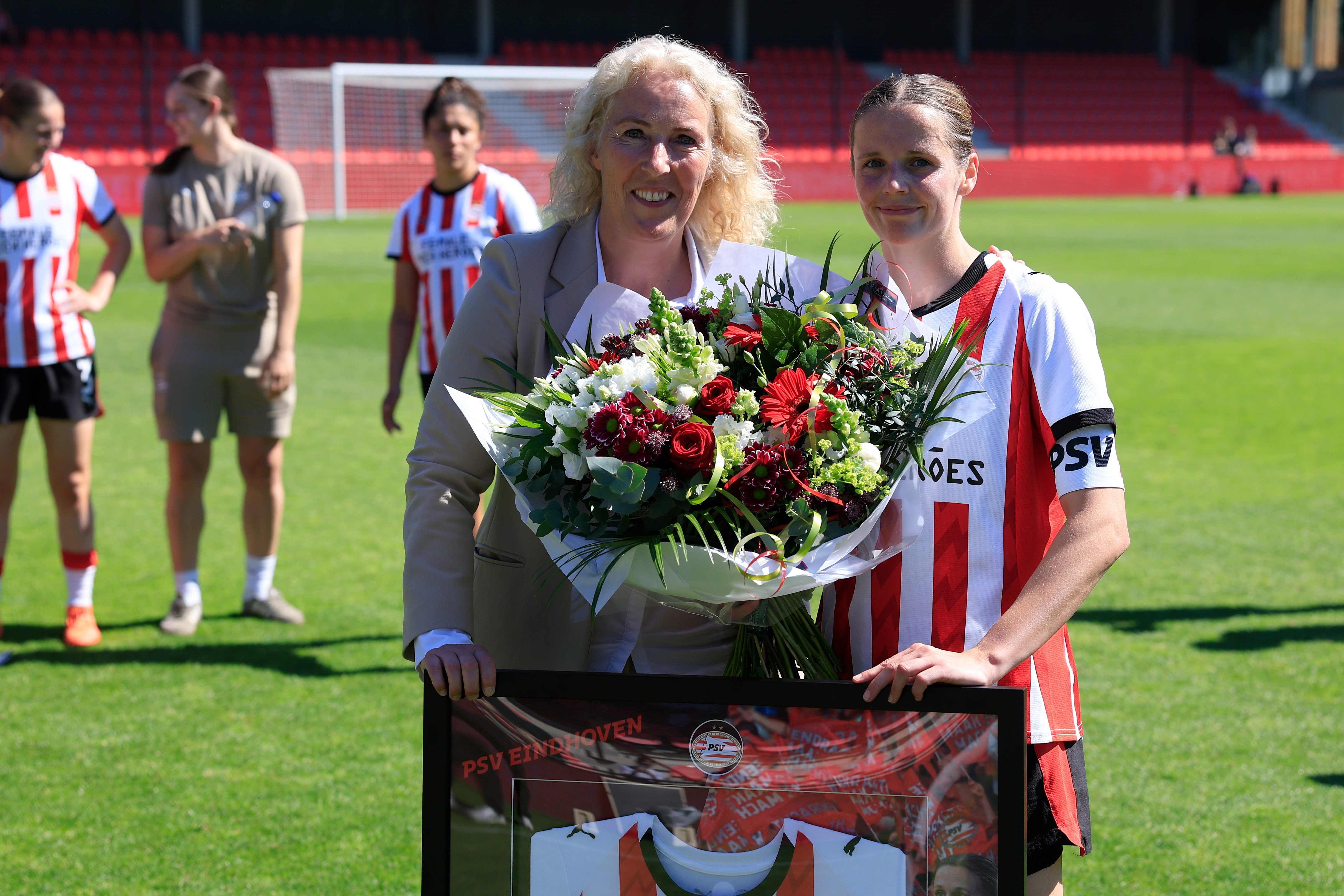 PSV neemt afscheid van captain Laura Strik
