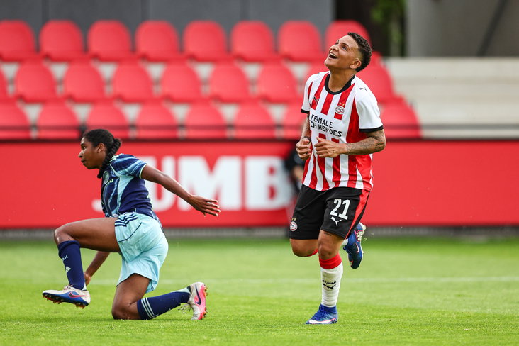 Shanice van de Sanden in actie namens PSV