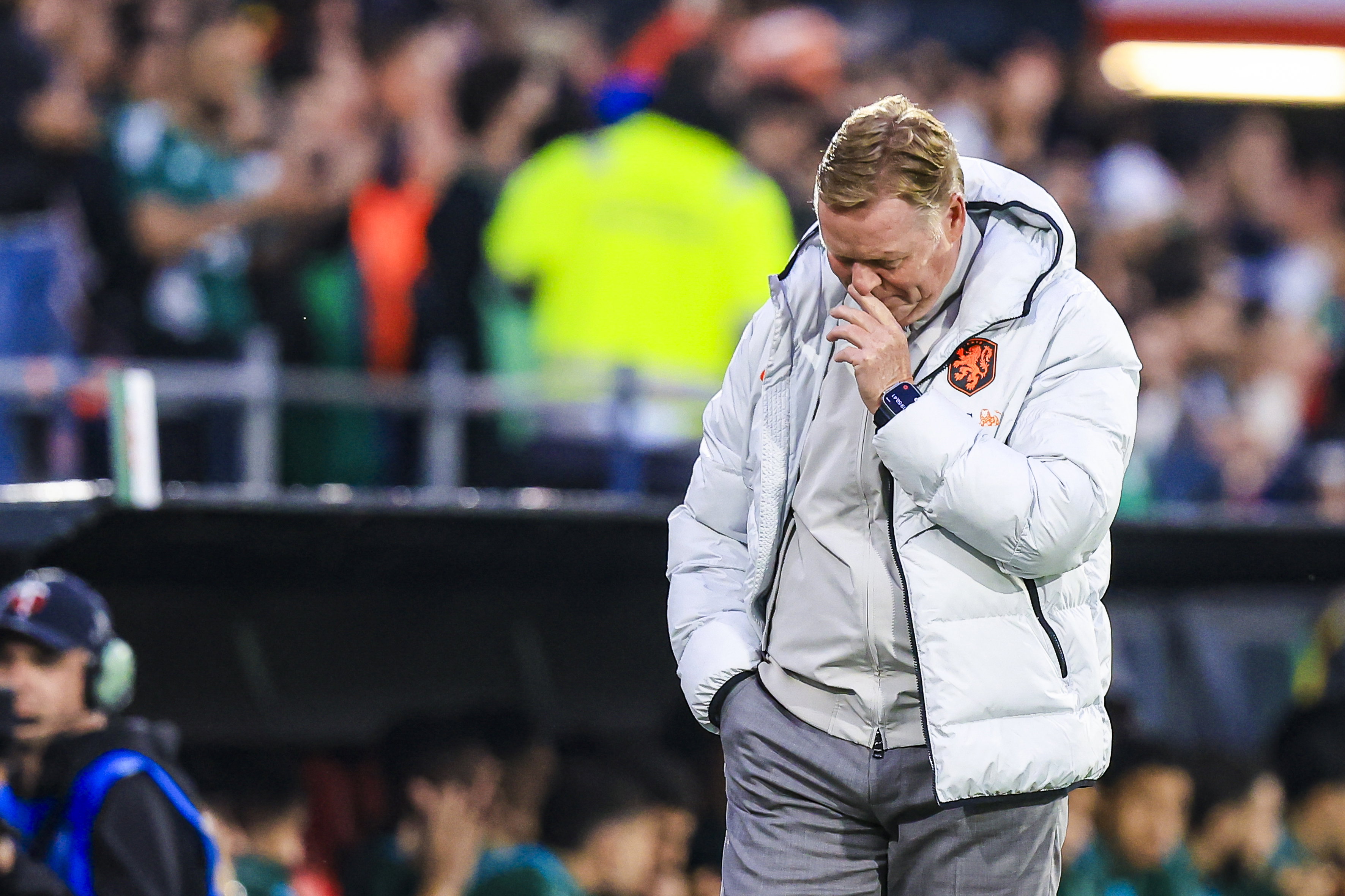 Oranje verslikt zich in Algerije en verliest uitzwaaiwedstrijd