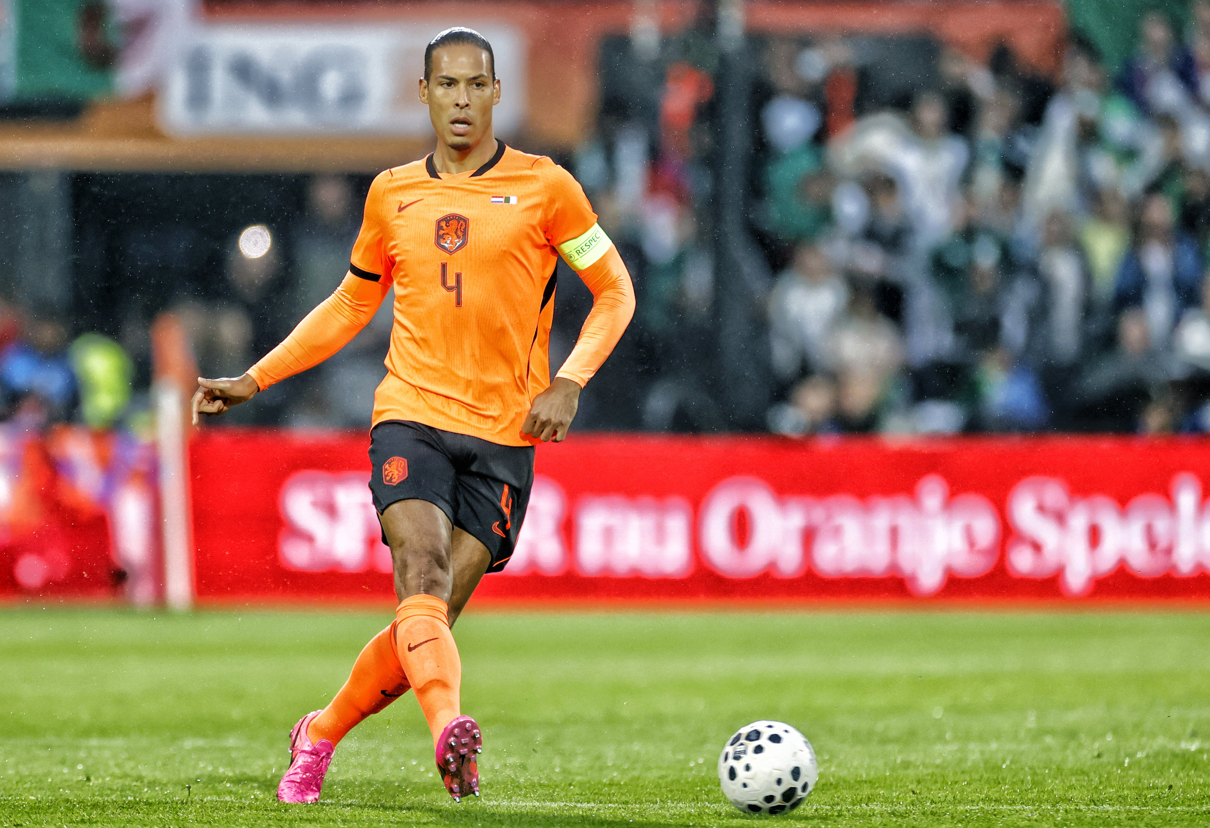 Van Dijk blij met ex-Heerenvener in Oranje: 