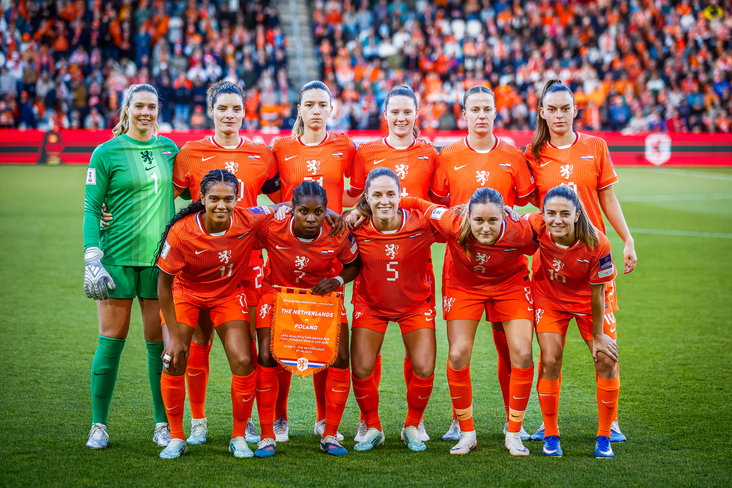 De OranjeLeeuwinnen in Almelo