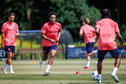 Neville Ogidi Nwankwo (midden) op de training van FC Utrecht