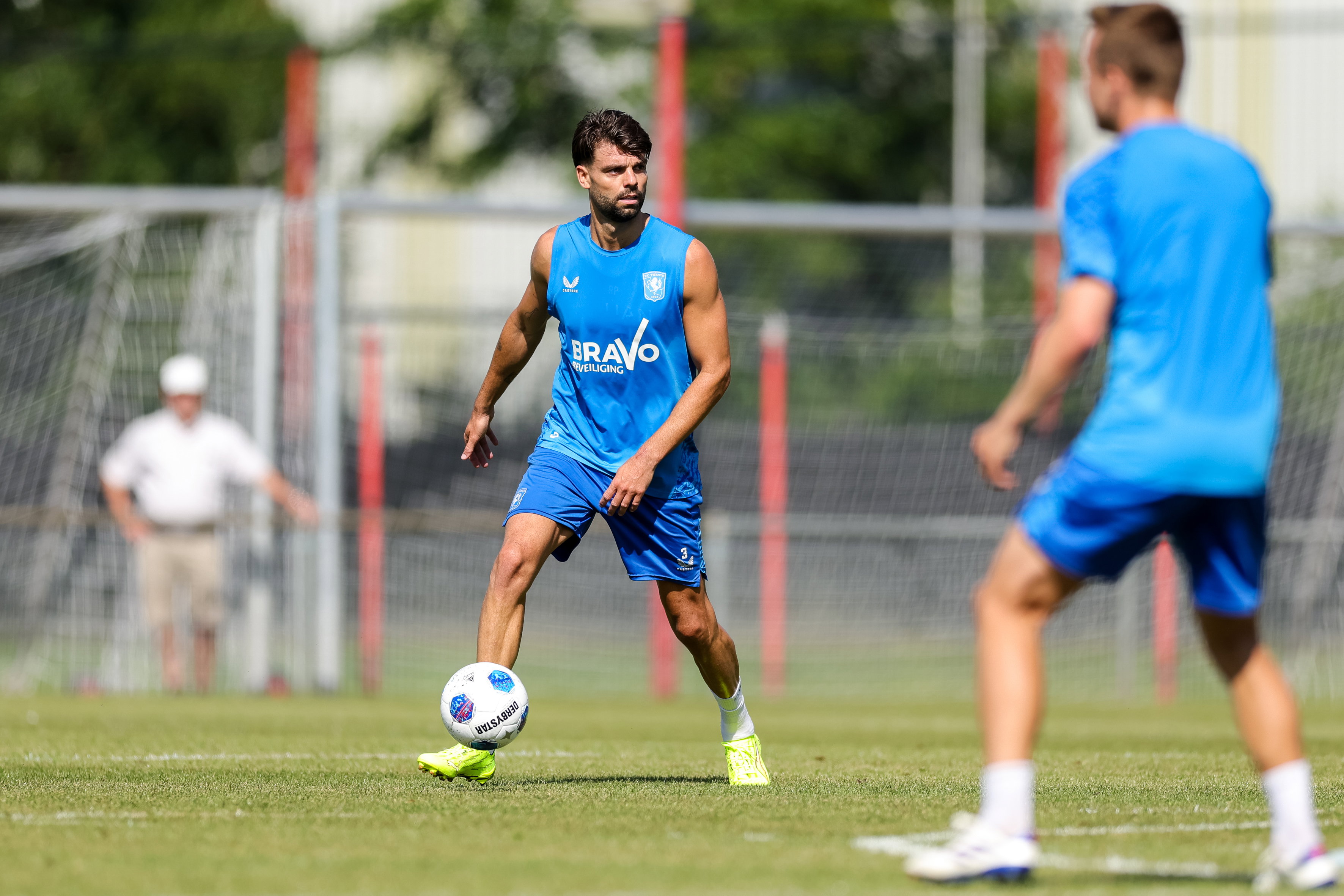 Robin Pröpper op de training van FC Twente