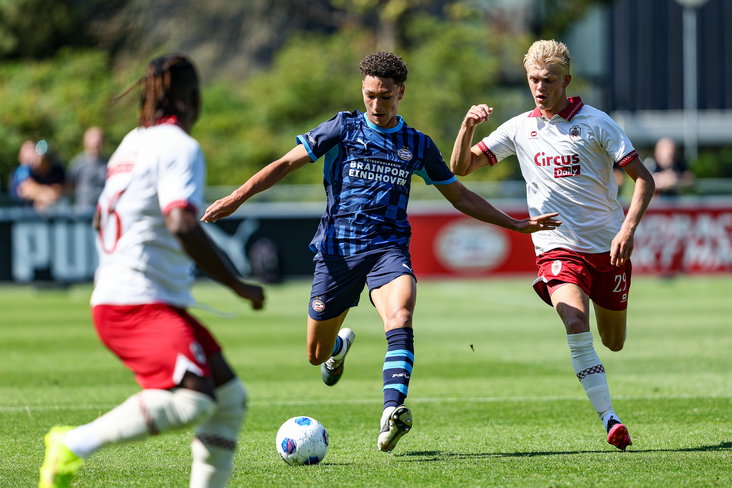 Fabian Merién tegen Antwerp FC