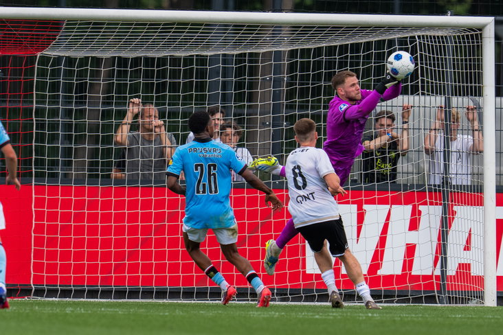Feyenoord tegen Sporting Charleroi
