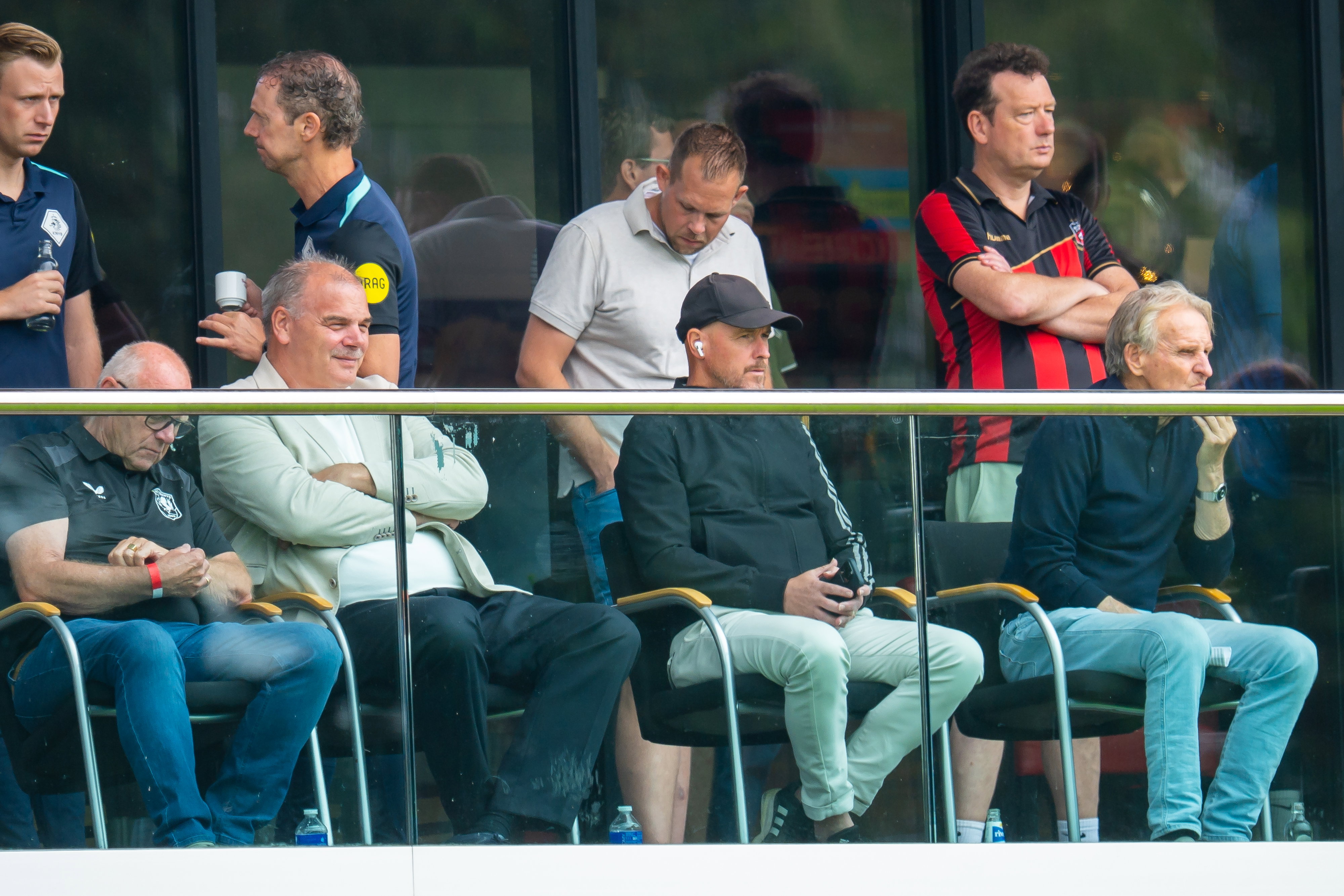 Erik ten Hag kijkt naar FC Twente