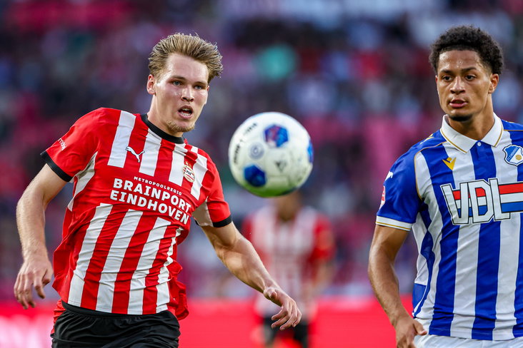 Joël van den Berg tegen FC Eindhoven