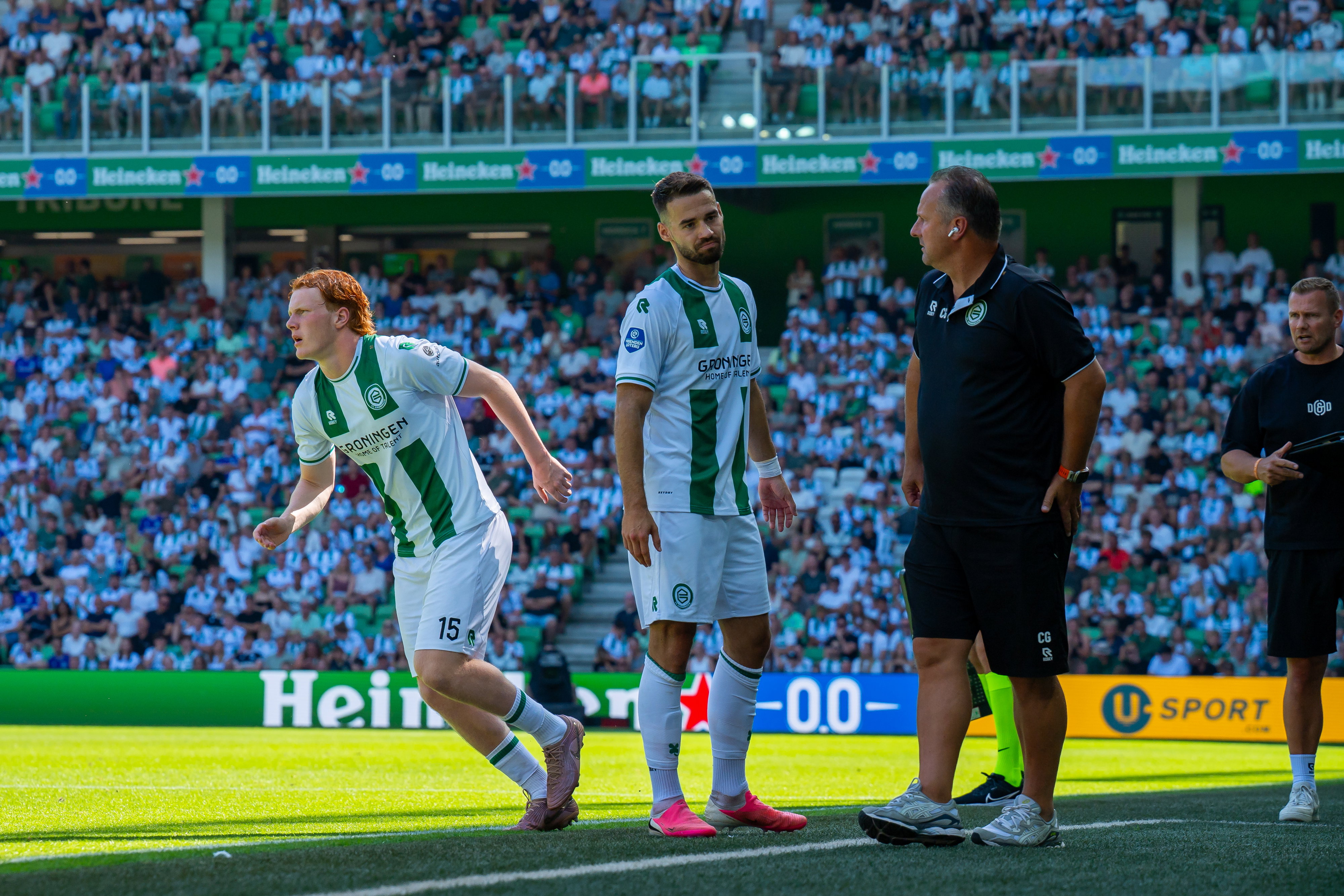 Marco Rente geblesseerd naar de kant