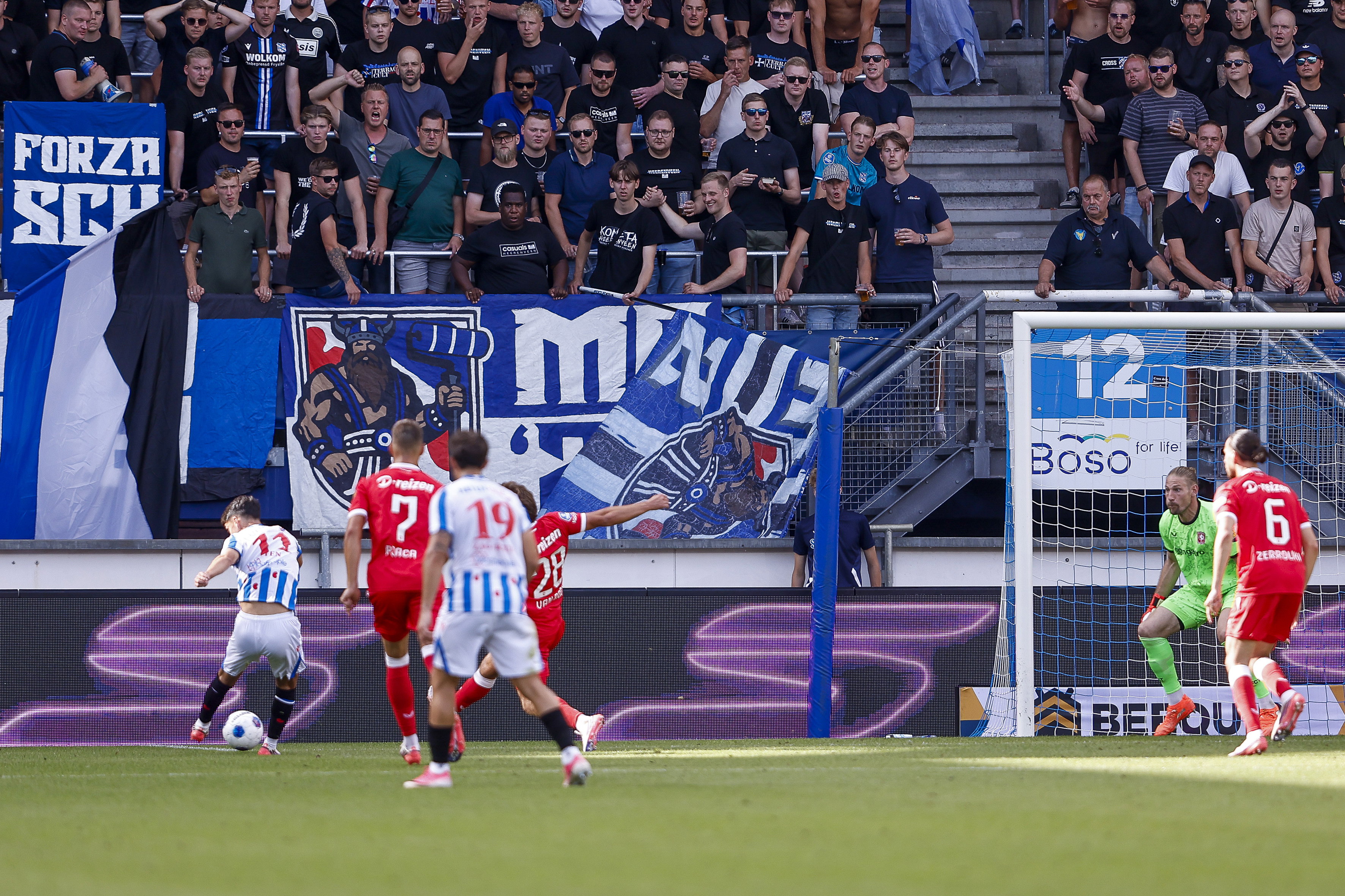 SC Heerenveen-matchwinner dankt publiek: 