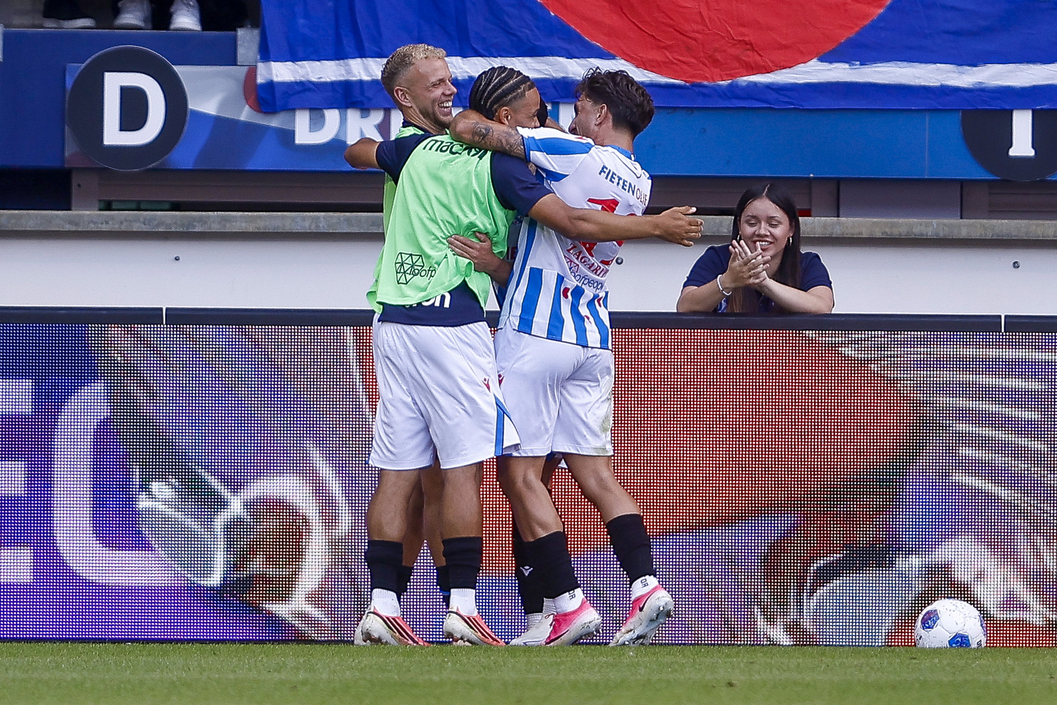SAMENVATTING: SC Heerenveen knokt zich naar zege op FC Twente
