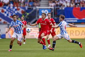 Dirk Proper in actie tegen FC Twente