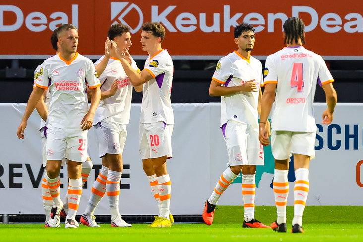 PSV viert de 1-2 van Ricardo Pepi