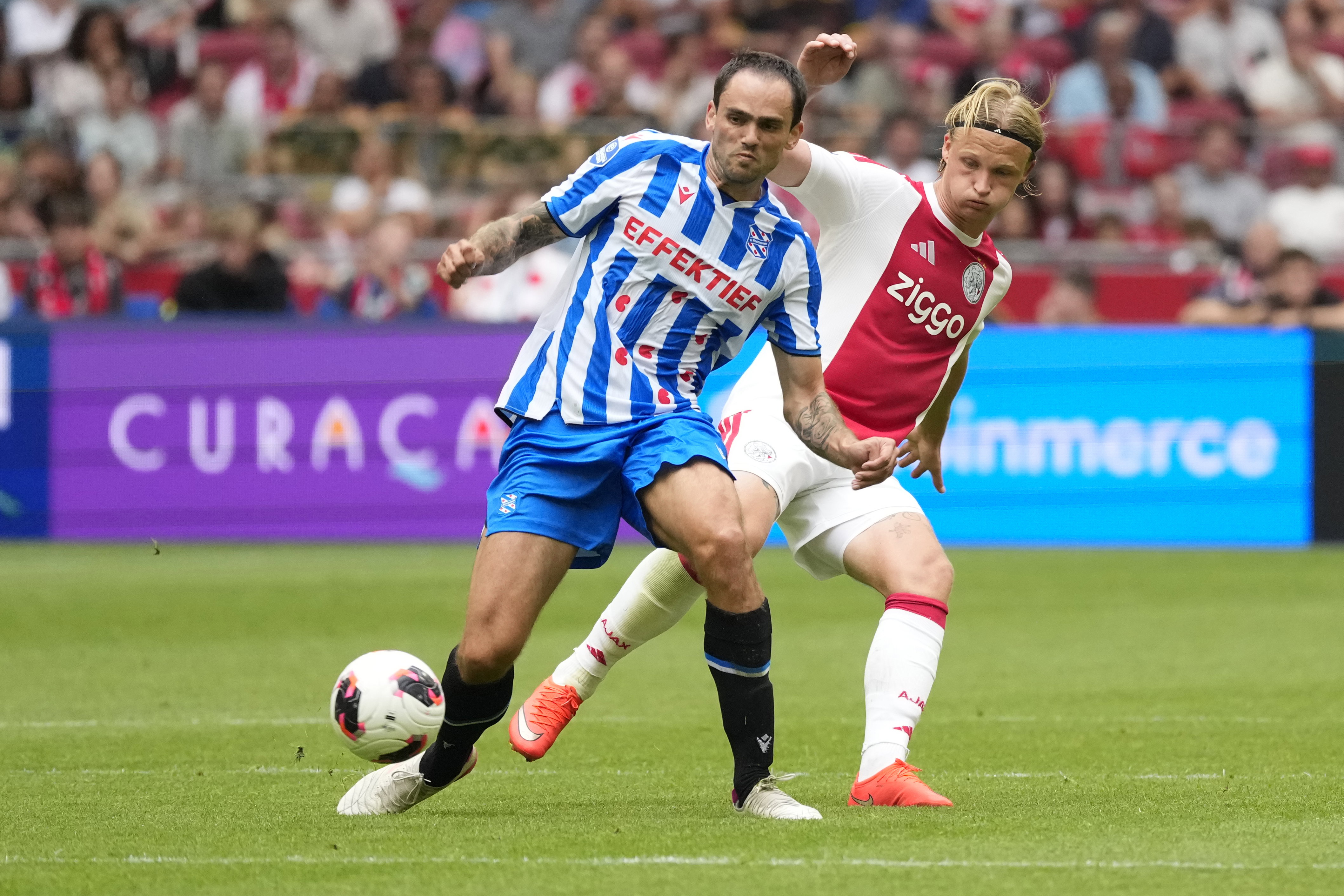 Kersten kritisch na Ajax: 