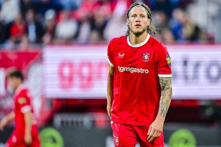 Wout Weghorst tegen Qarabag