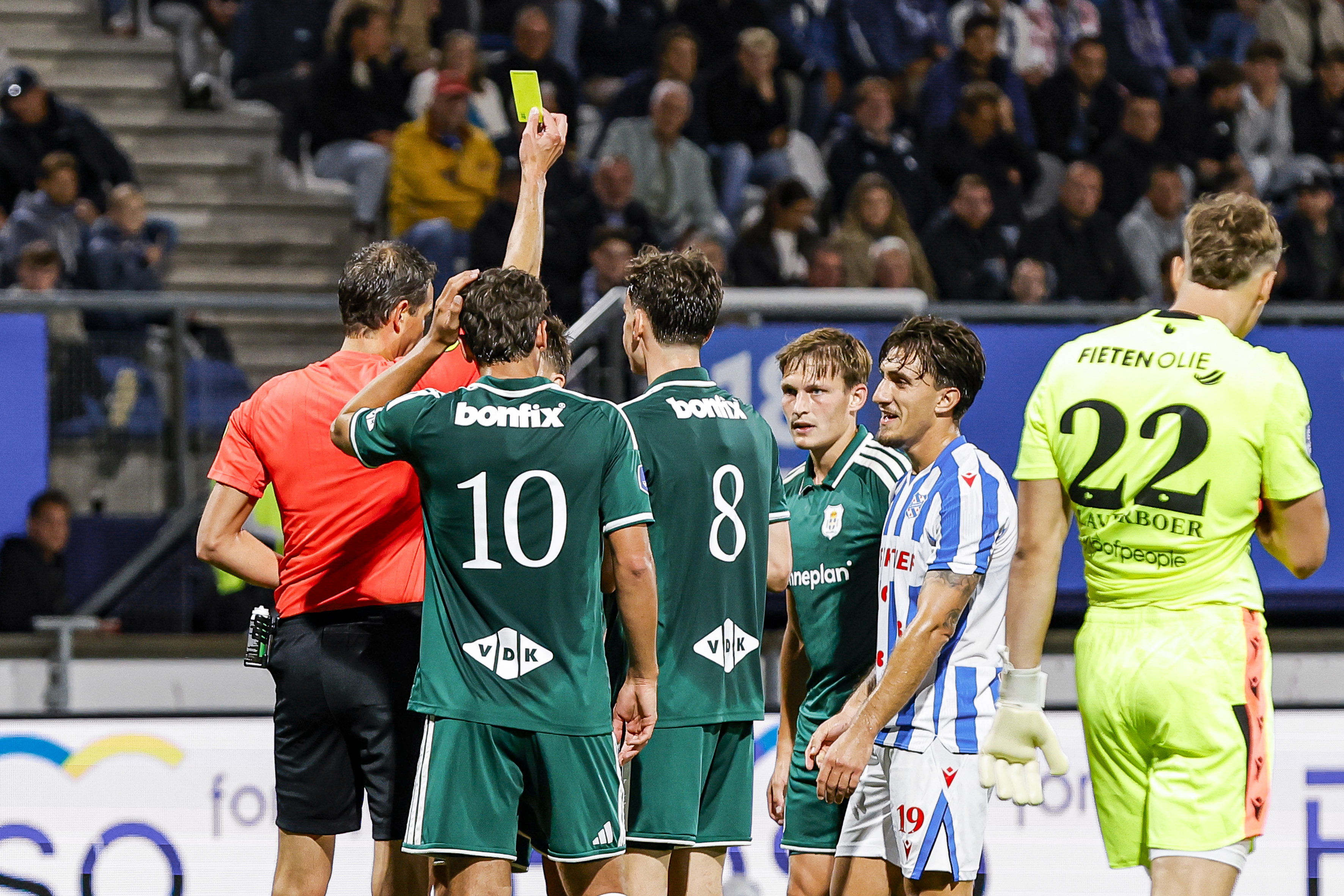 SC Heerenveen geeft niet thuis en verliest in eigen huis van PEC