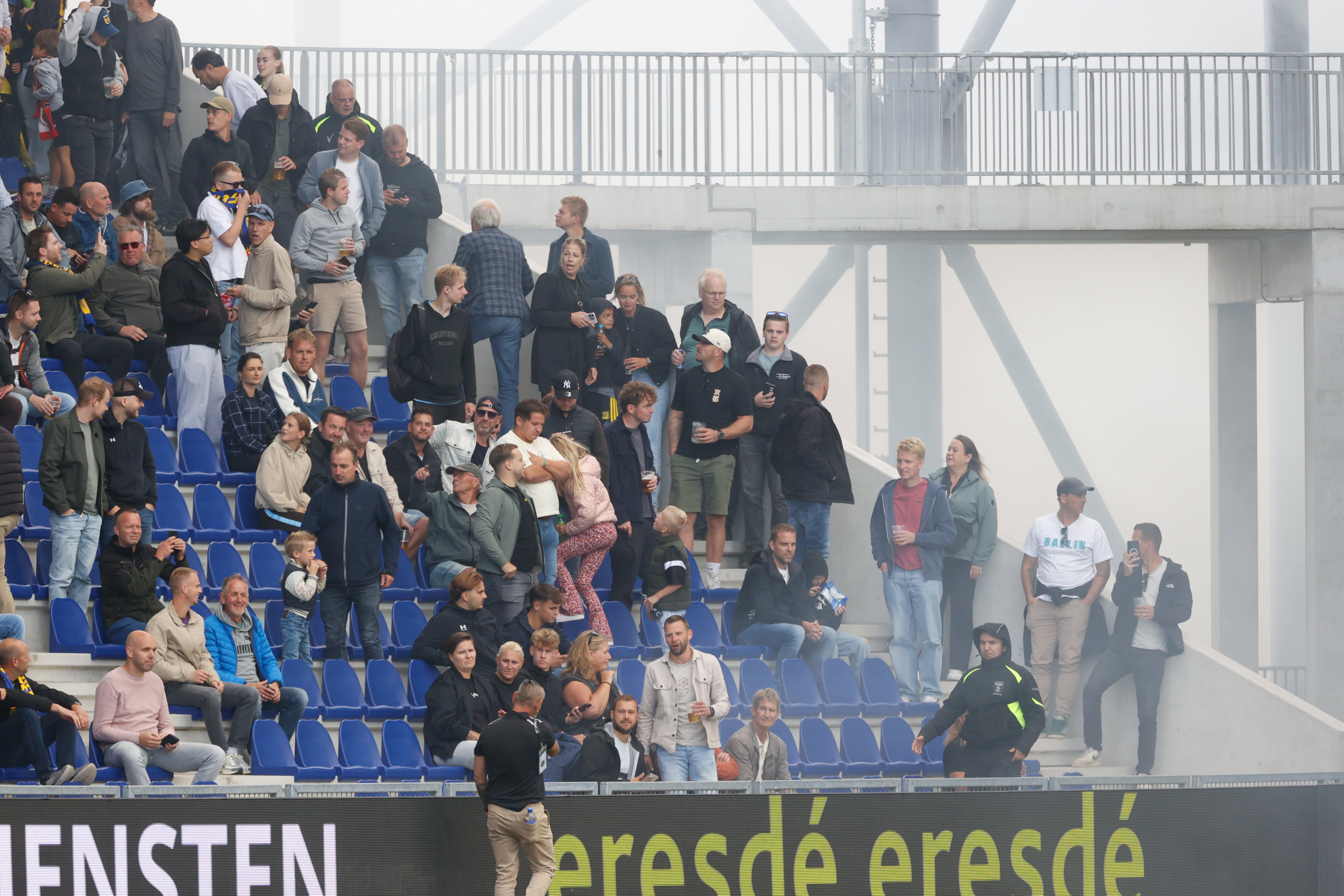 Fans van Cambuur na het vuurwerkincident tegen Feyenoord