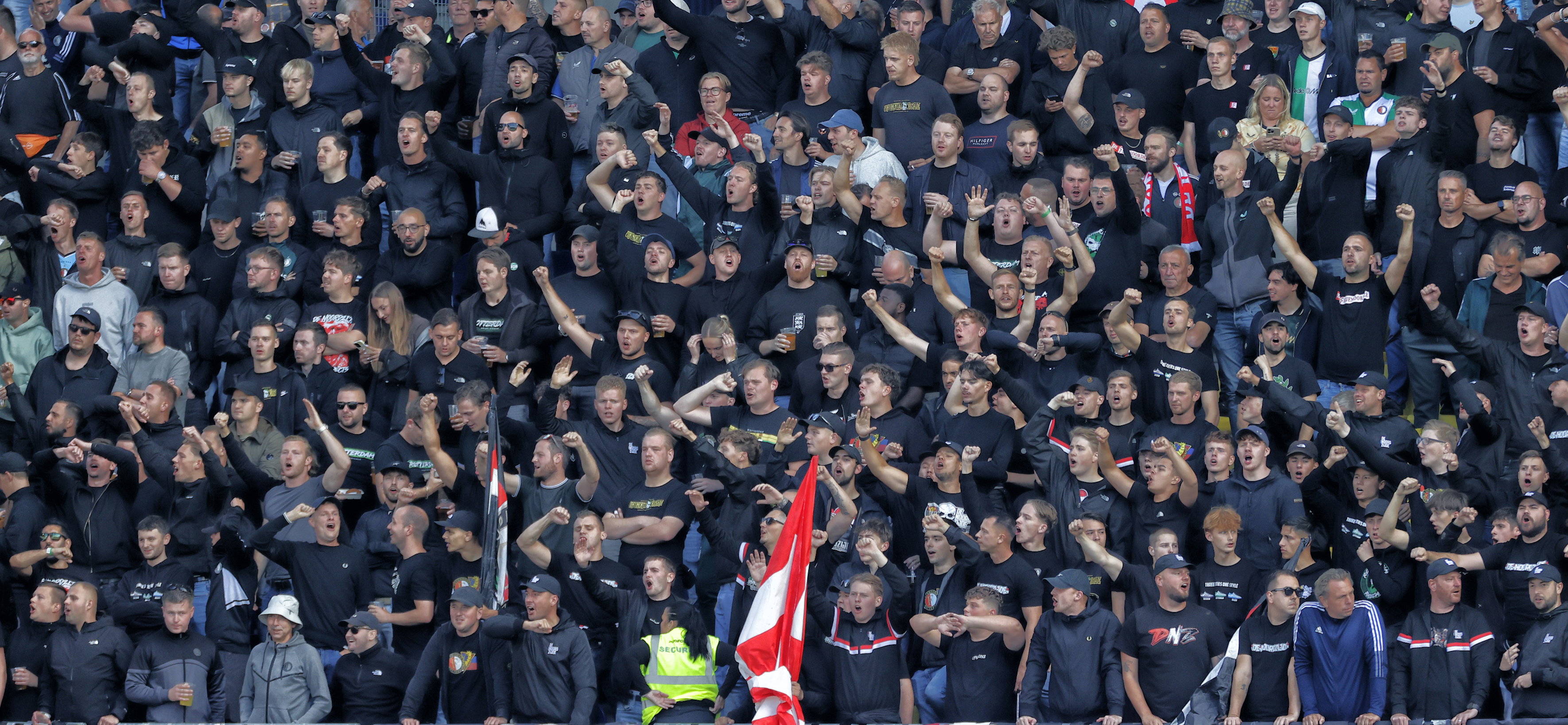 Fans van Feyenoord in het uitvak