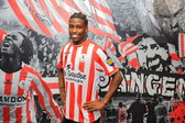 Isaac Babadi in het shirt van Sparta Rotterdam