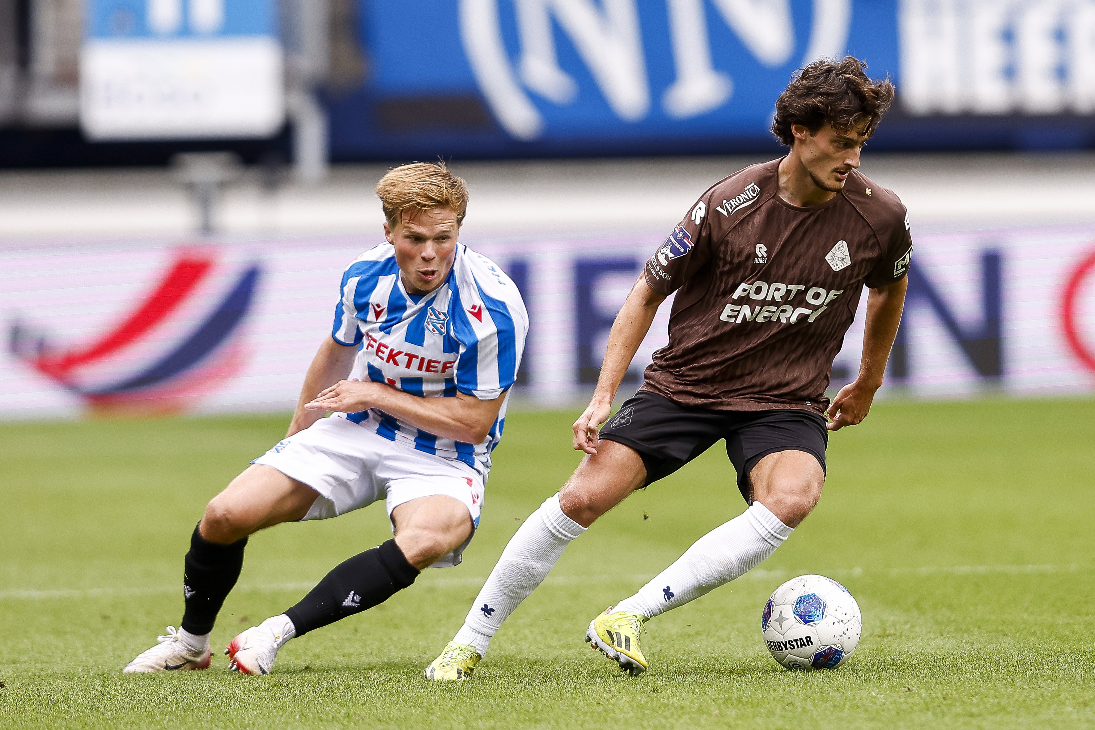 Levi Smans dolblij na basisrentree: 