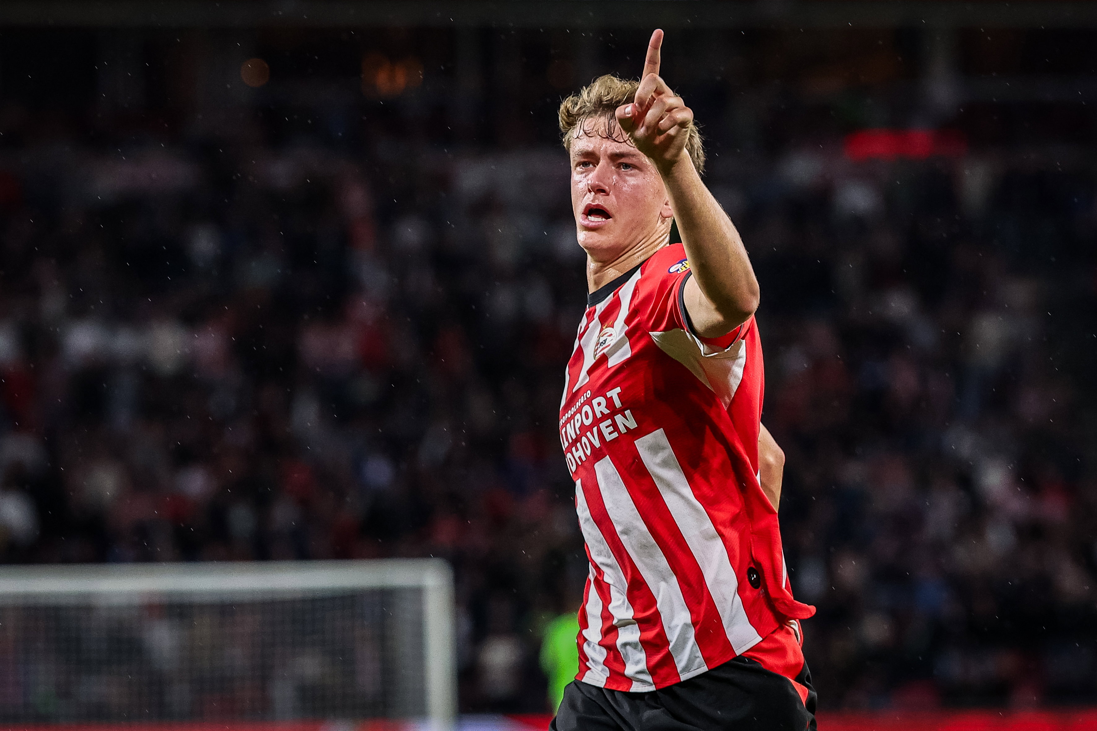 MATCHDAY | PSV start in Enschede zonder Mijnans tegen FC Twente