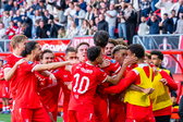 FC Twente viert de derde treffer tegen PSV
