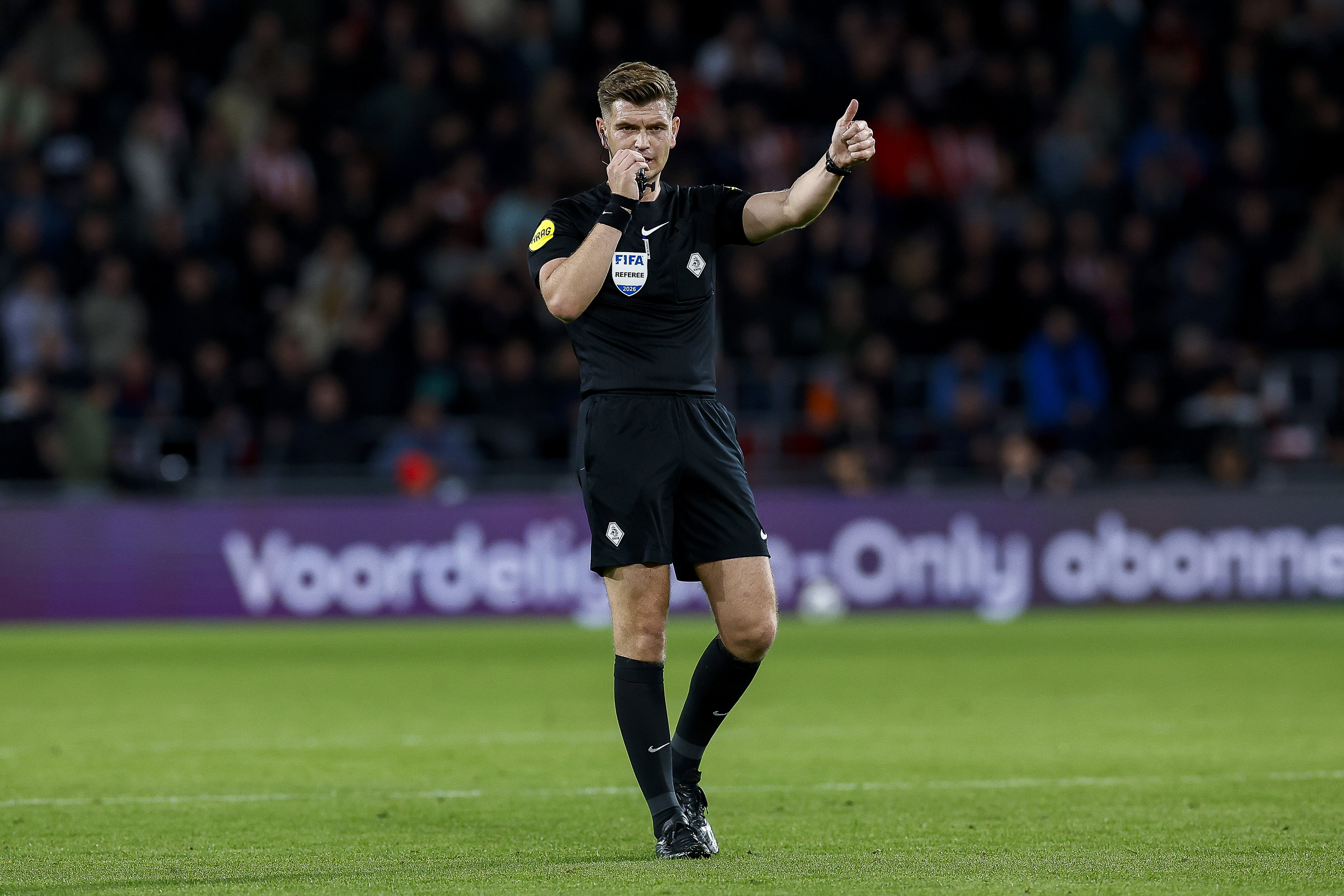 Kijkers zien Kooij duidelijke rode kaart missen bij PSV -…
