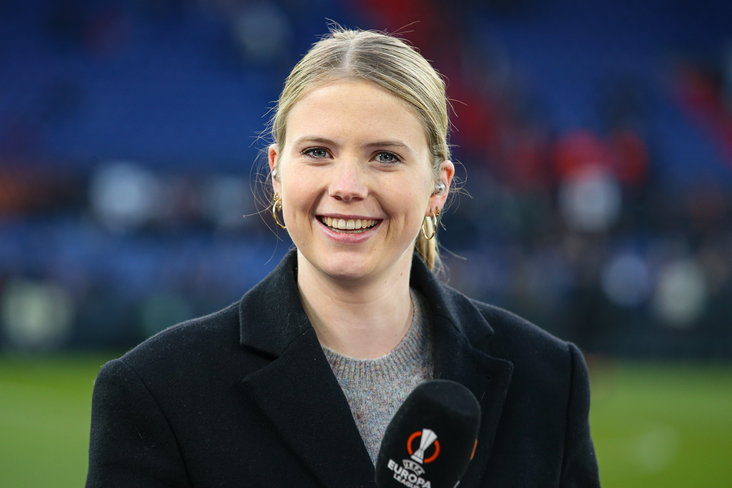Noa Vahle lacht