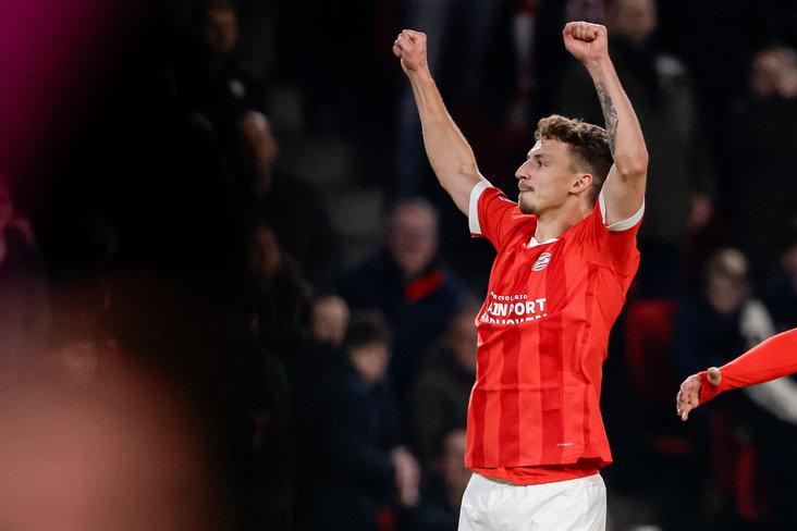 Olivier Boscagli viert zijn goal tegen Heracles Almelo