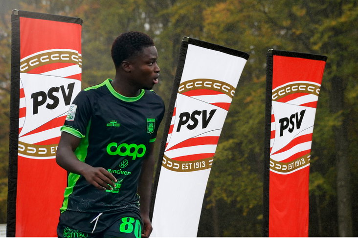 Alphadjo Cissè voor vlaggen van PSV