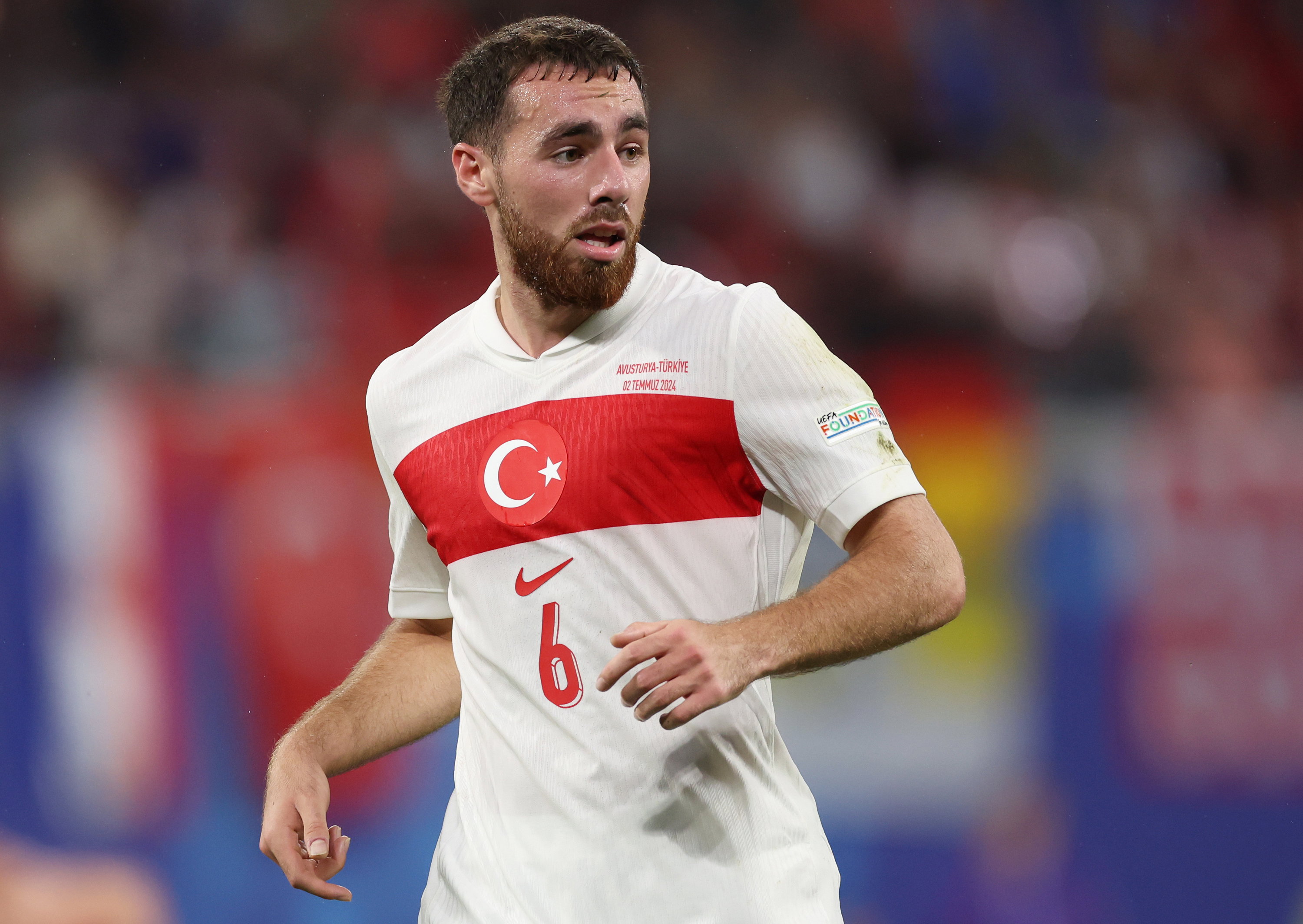 Orkun Kökcü tegen Oostenrijk