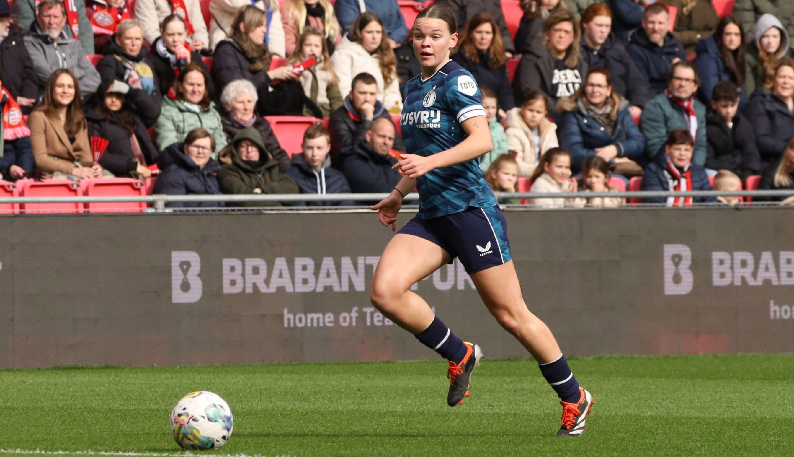 Justine Brandau in actie namens Feyenoord