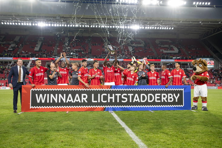 PSV won de Lichtstad derby van 2023