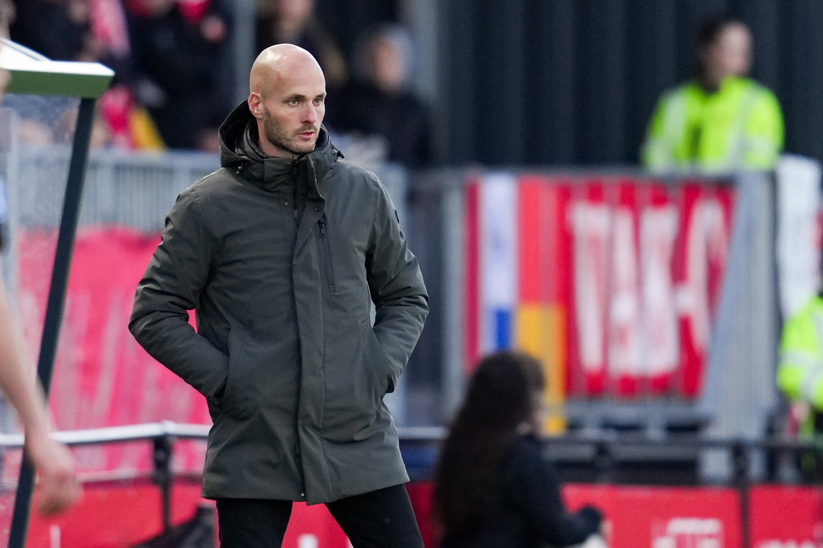 Paul Simonis tegen Almere City