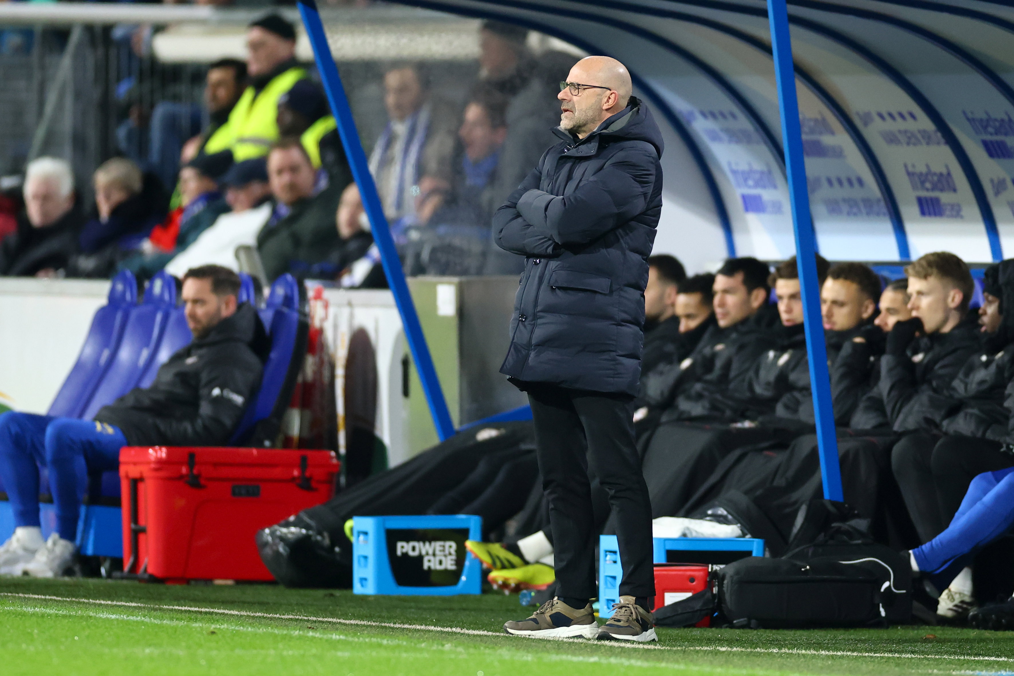 Peter Bosz met de armen over elkaar