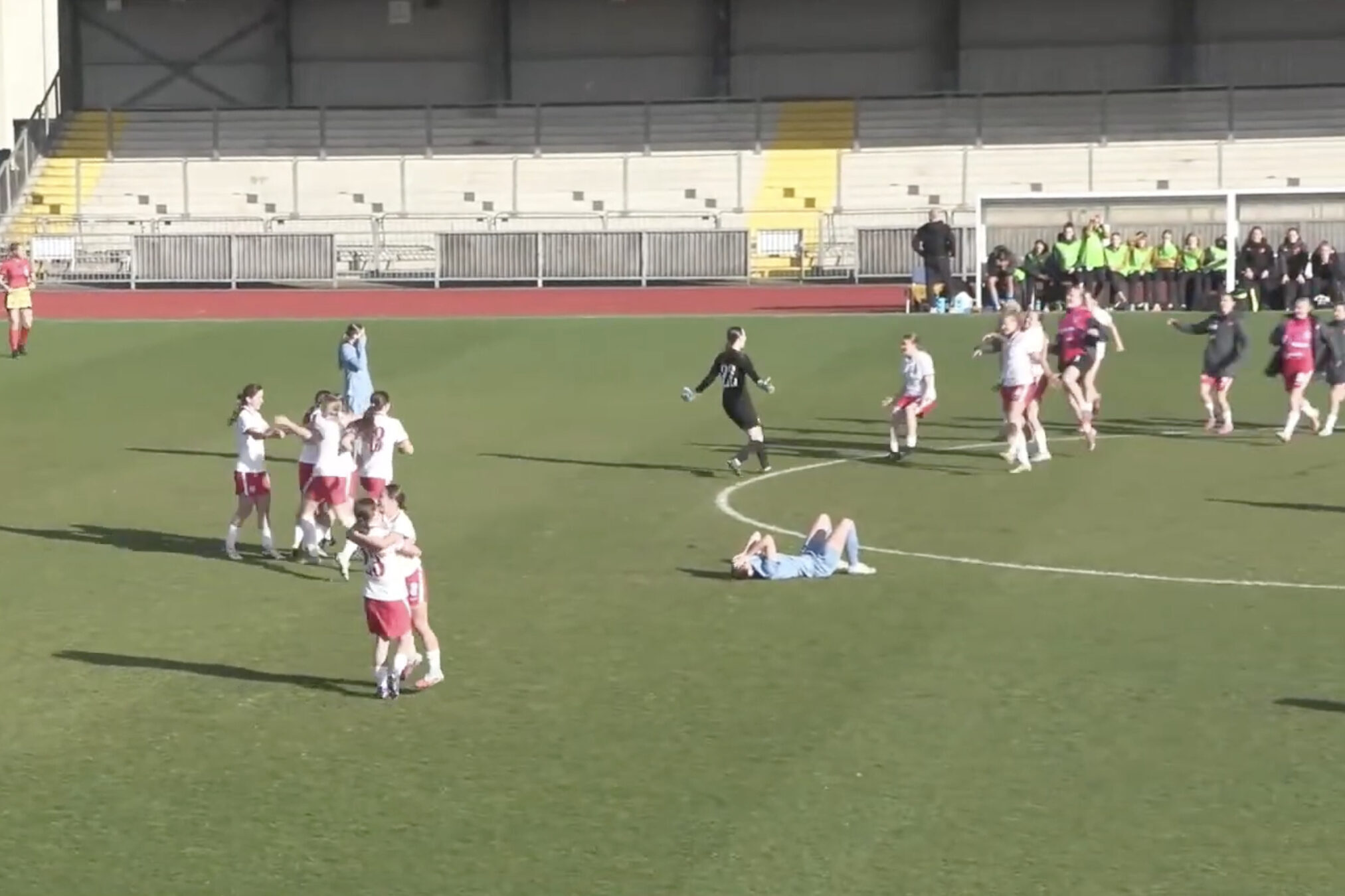 Polen viert feest, de speelsters van Oranje O17 balen