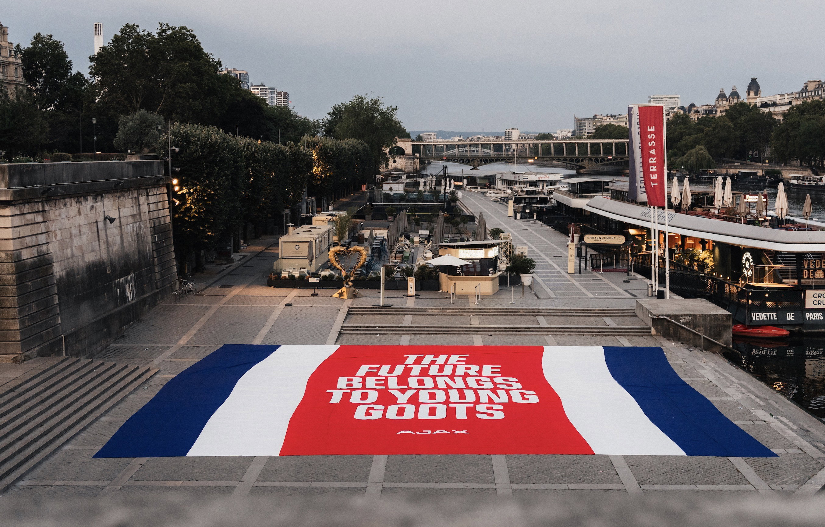 Spandoek voor Mika Godts