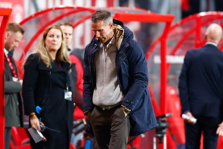 Robin van Persie treurt