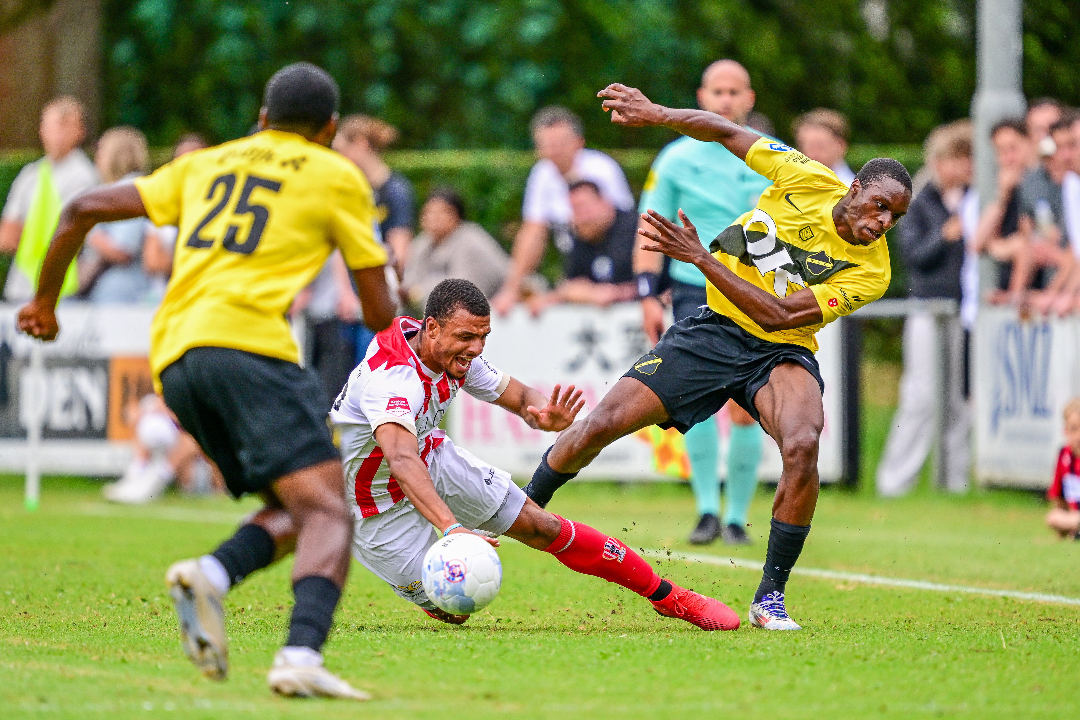 Rodney Kongolo duelleert