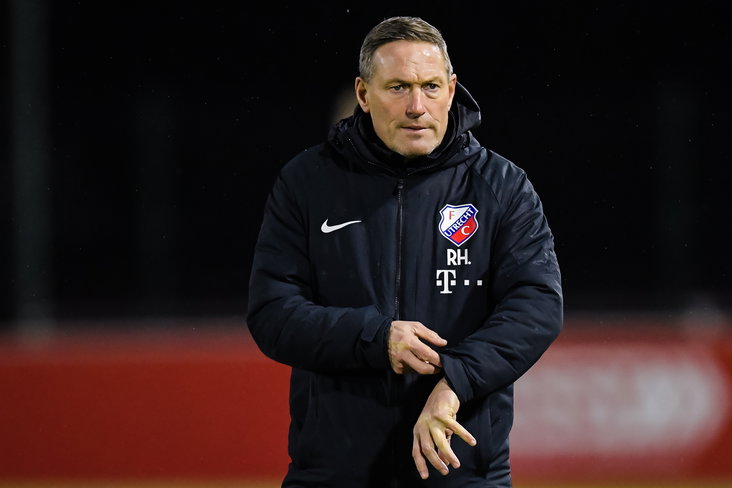 Ruud Heus als assistent-trainer bij Jong FC Utrecht